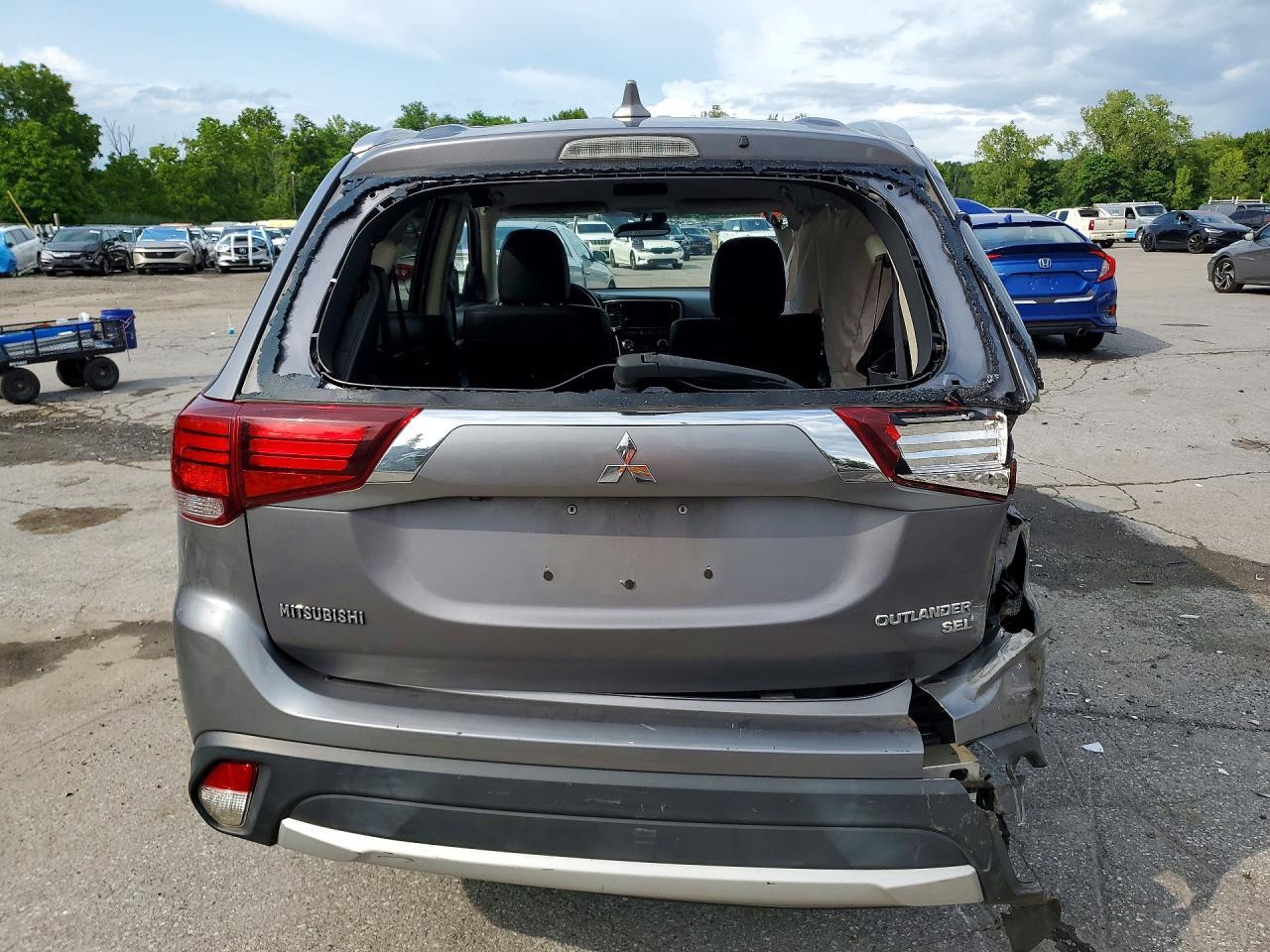 2018 Mitsubishi Outlander Se - Фото 6
