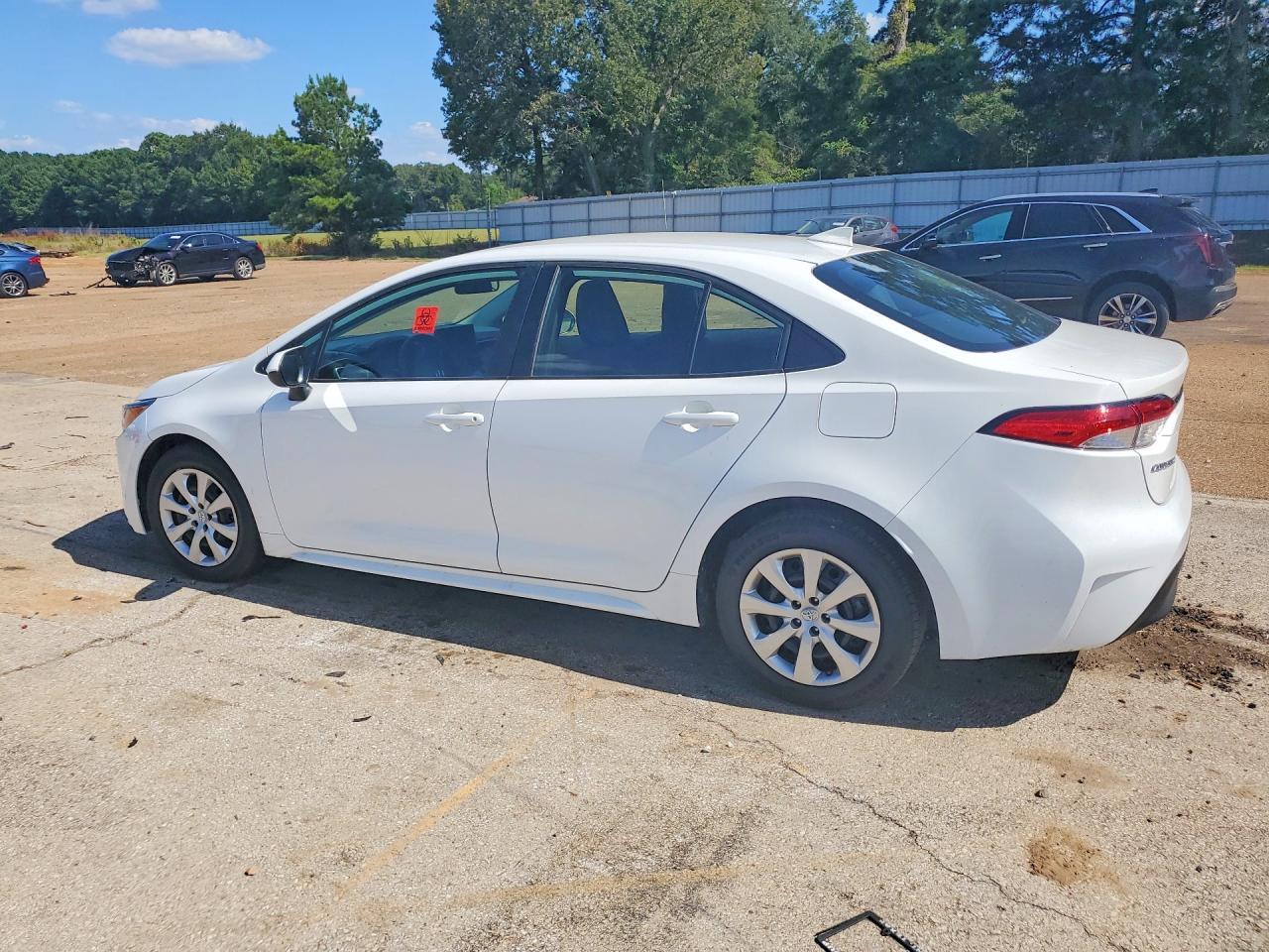 2024 Toyota Corolla Le - Фото 2