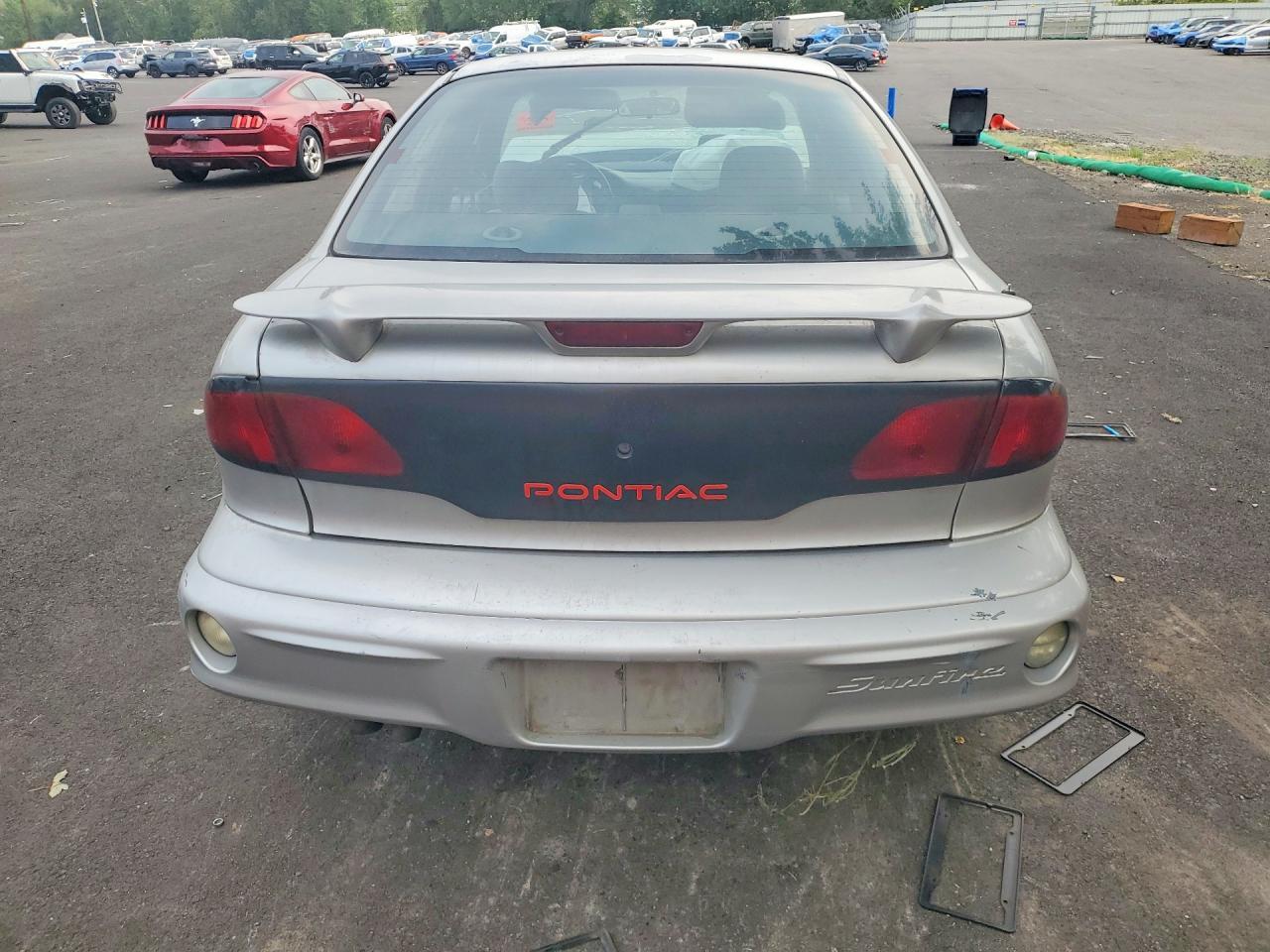 2002 Pontiac Sunfire Se - Image 6