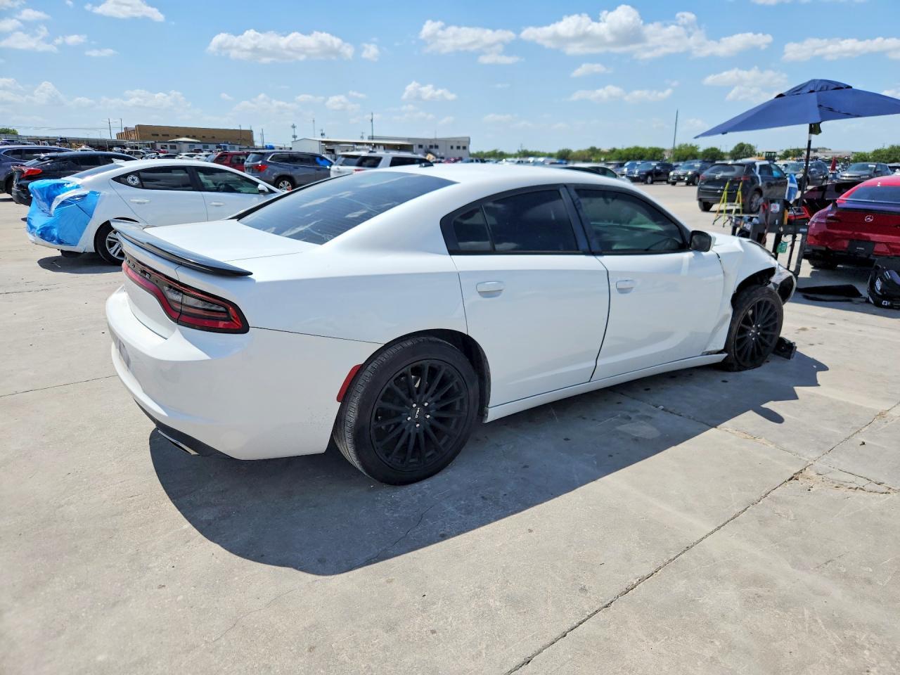 2015 Dodge Charger Se - Фото 3