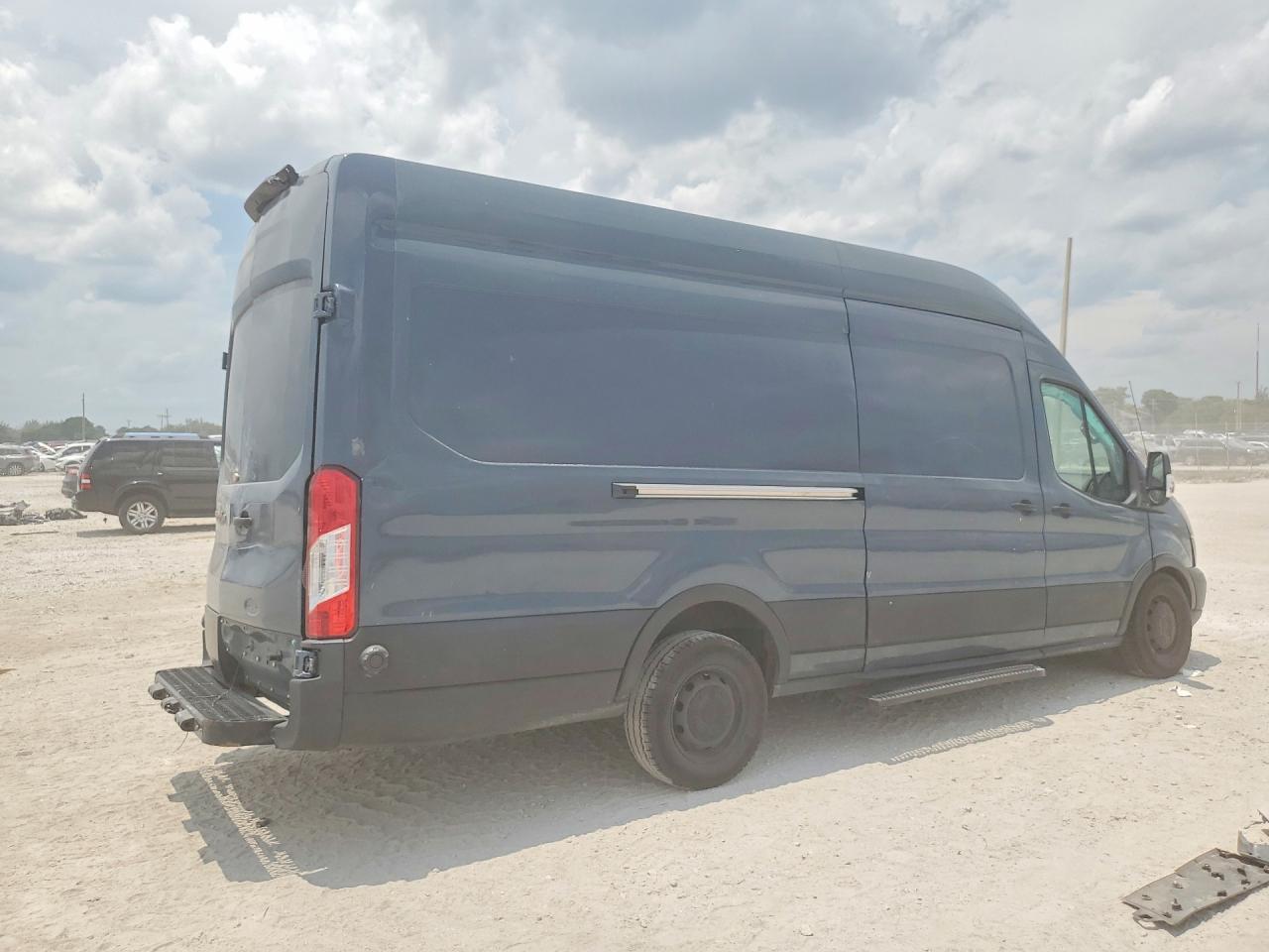 2019 Ford Transit T-250 - Image 3