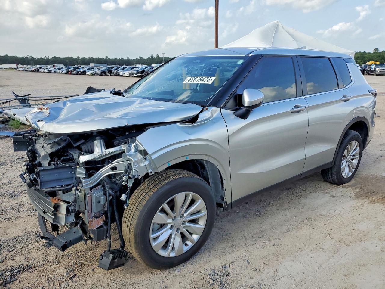 2025 Mitsubishi Outlander Es