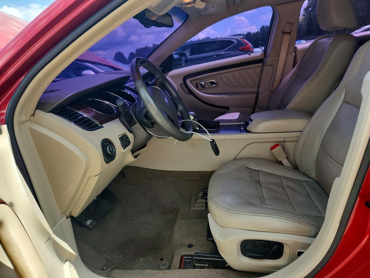 2010 Ford Taurus Limited - Фото 7