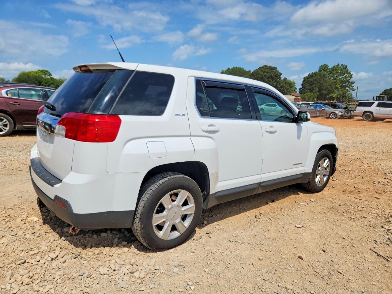 2011 GMC Terrain Sle - Image 3