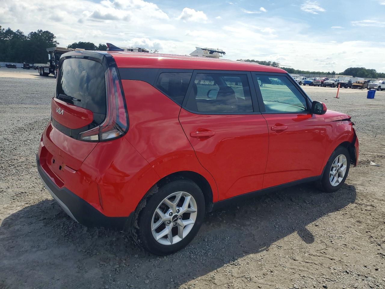 2025 Kia Soul Lx - Image 3