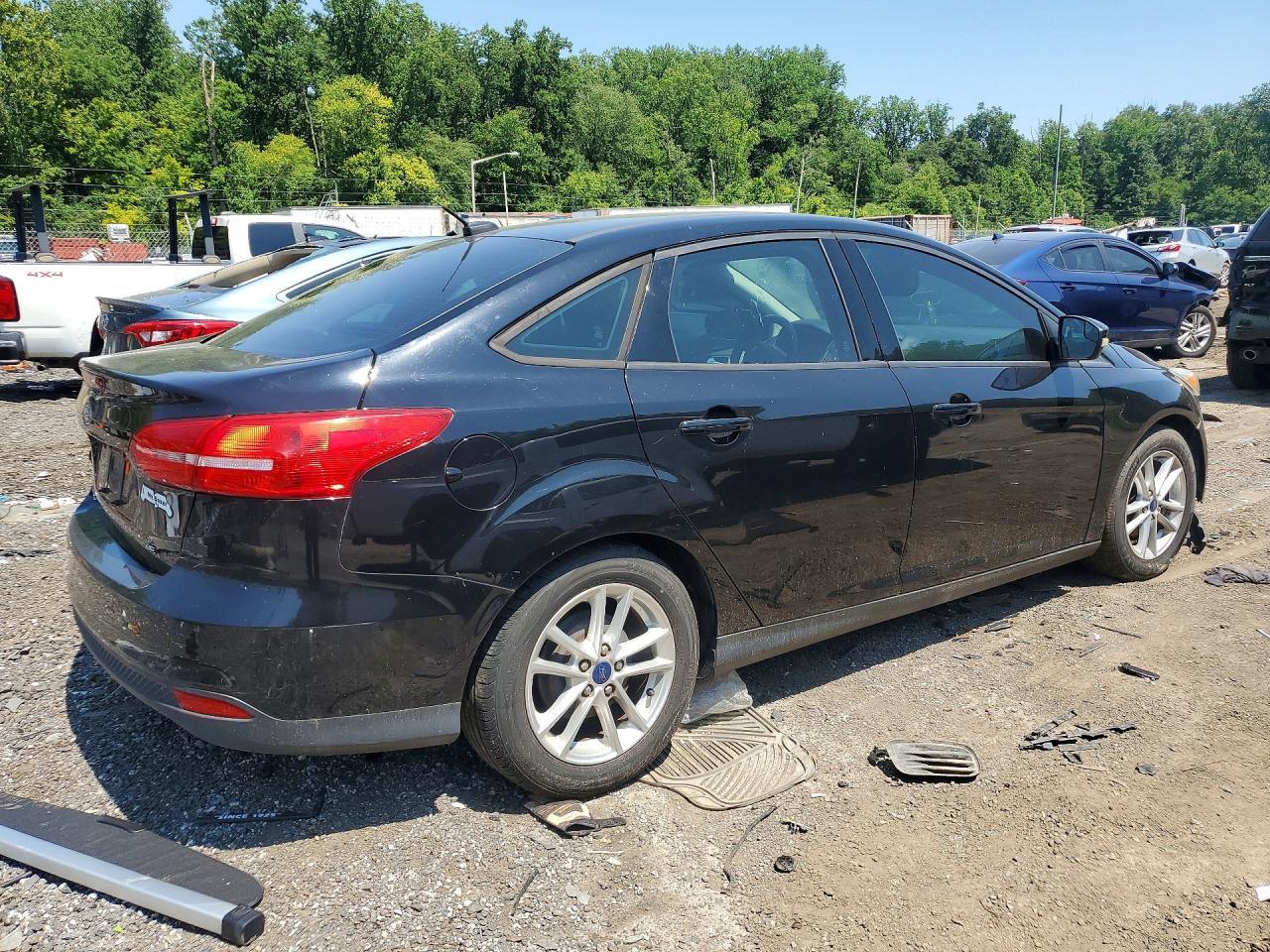 2016 Ford Focus Se - Image 3