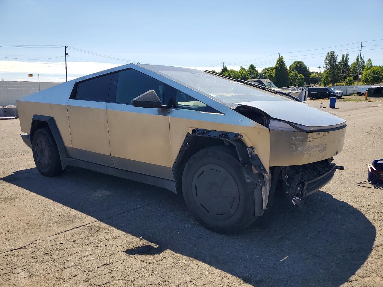 2025 Tesla Cybertruck - Image 4