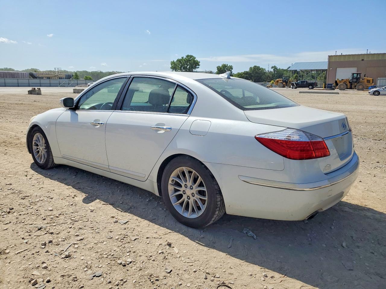 2011 Hyundai Genesis 3.8L - Image 2