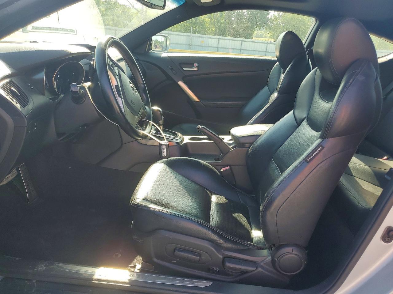2013 Hyundai Genesis Coupe 3.8L - Фото 7