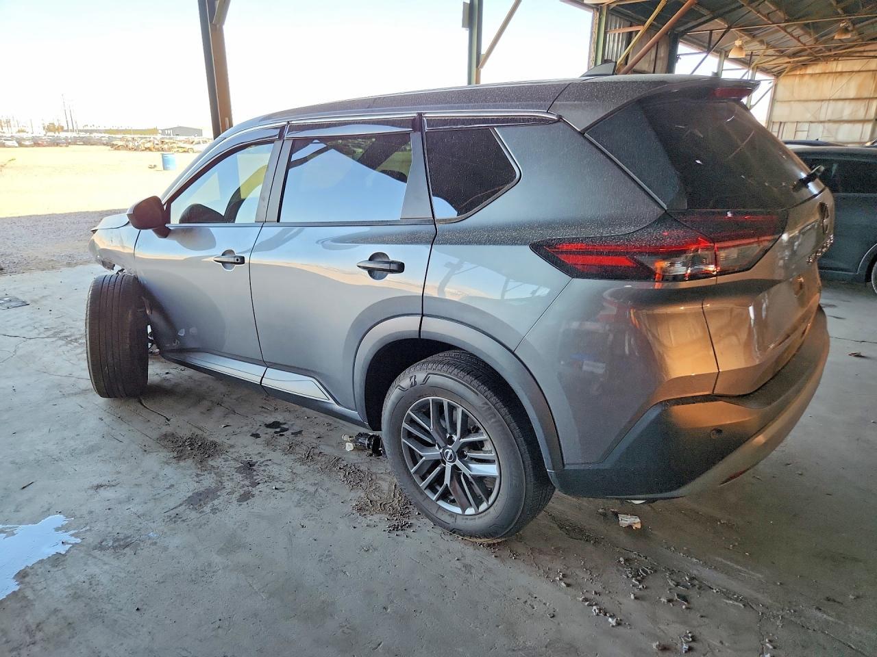 2023 Nissan Rogue S - Image 2