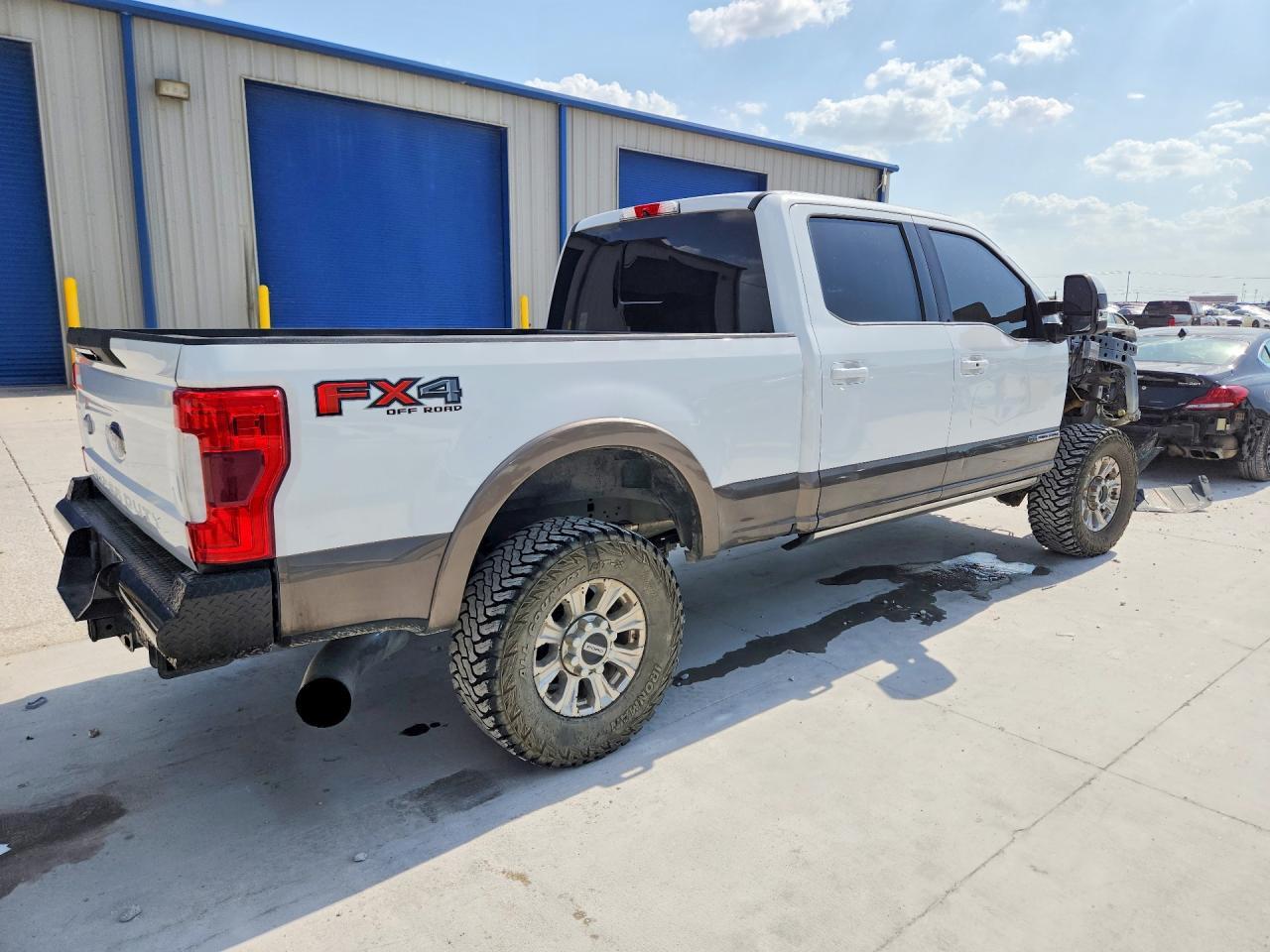 2019 Ford F250 Super Duty - Image 3