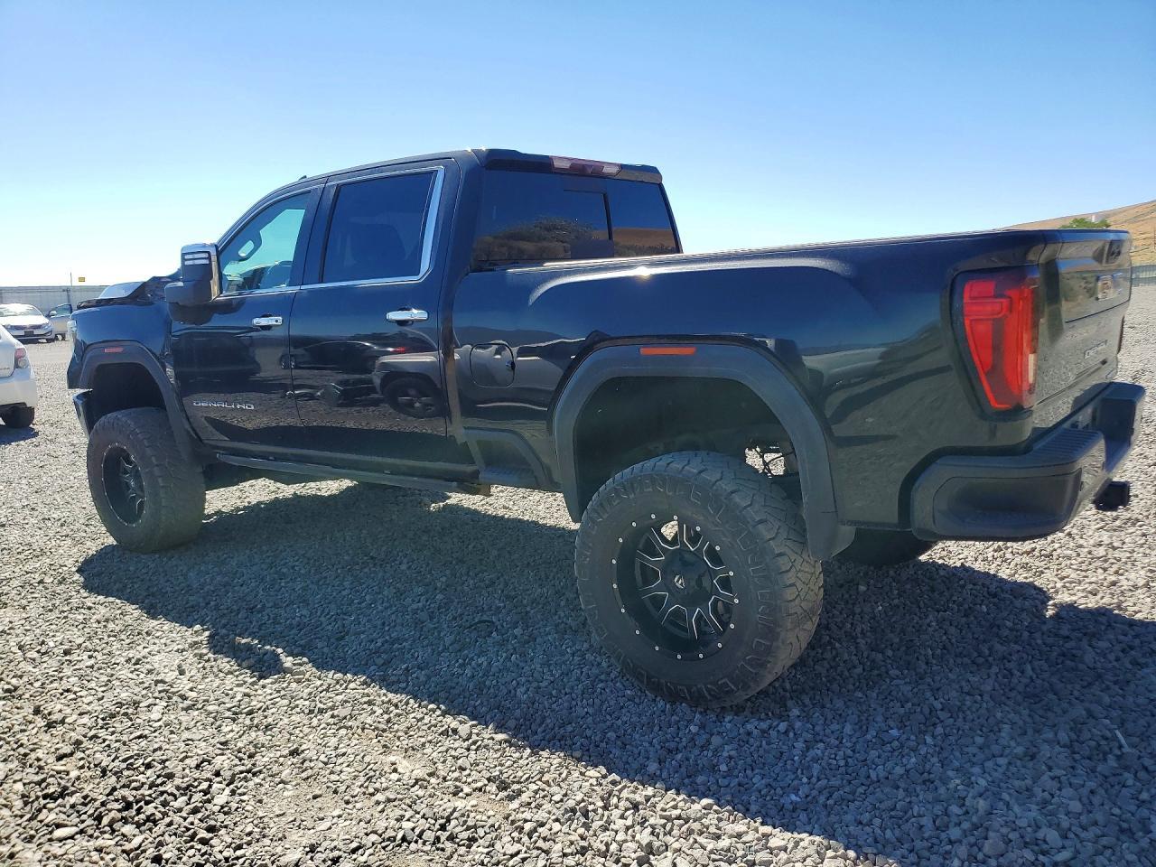 2022 GMC Sierra K2500 Denali - Image 2