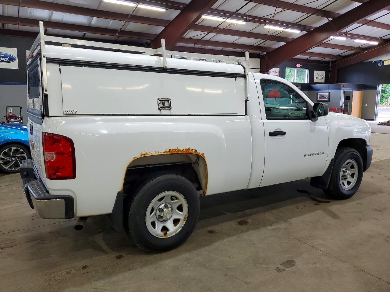 2013 Chevrolet Silverado C1500 - Image 3