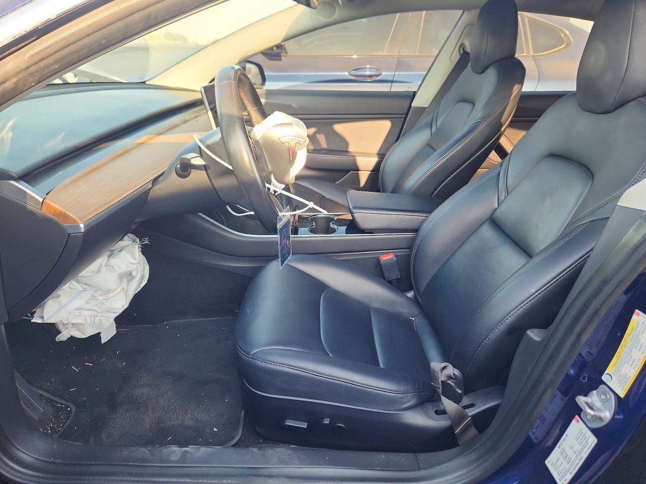 2018 Tesla Model 3 - Image 7