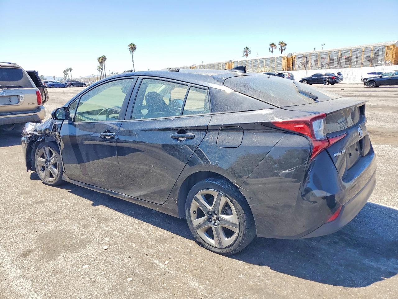 2022 Toyota Prius - Image 2
