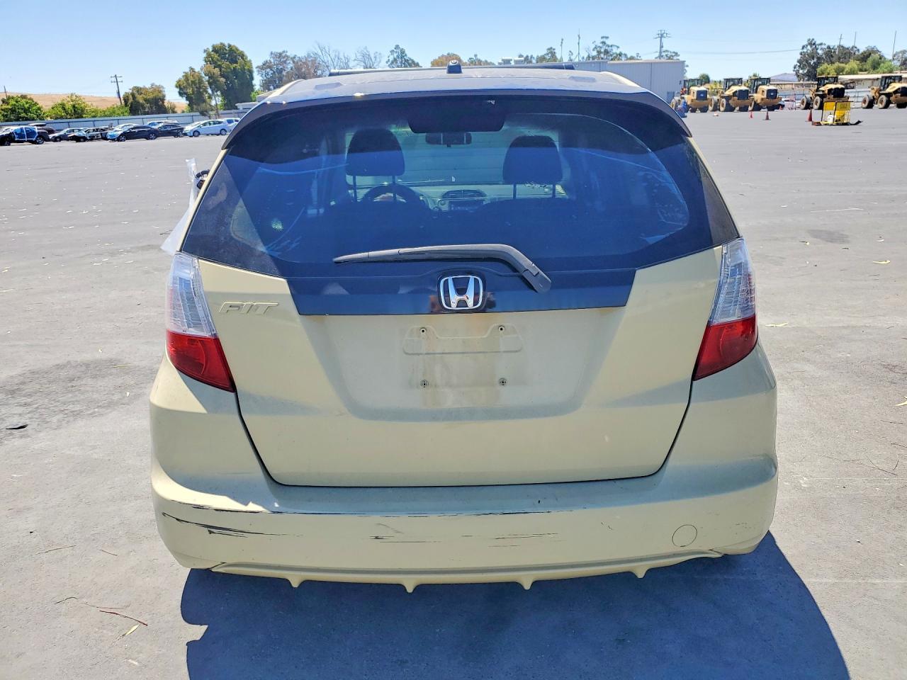 2013 Honda Fit Sport - Image 6
