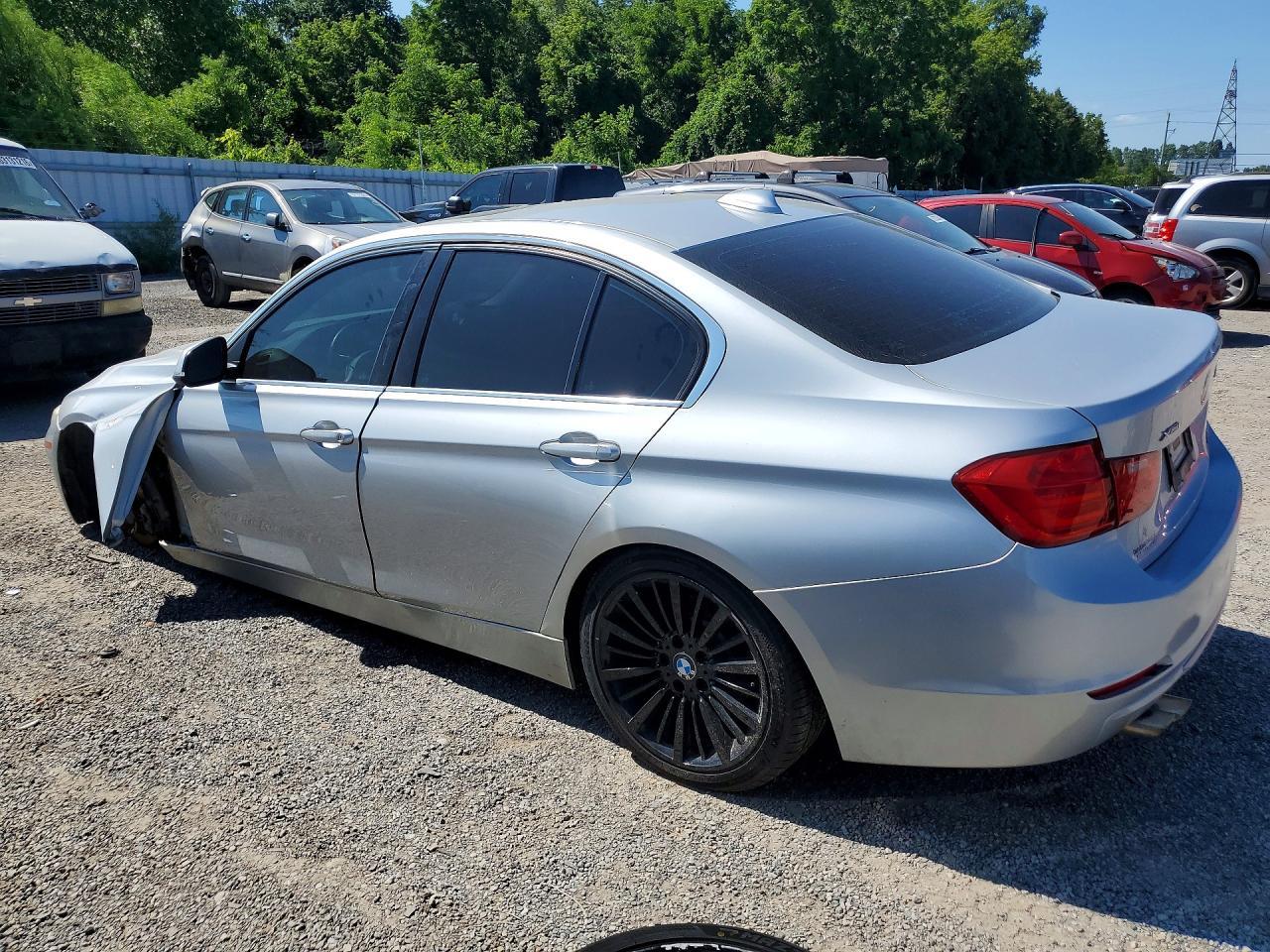 2013 BMW 328 Xi - Image 2