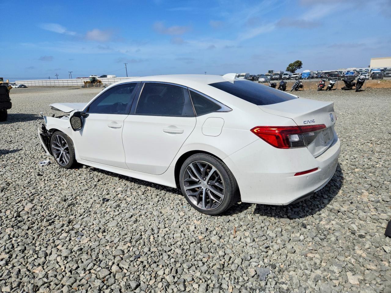 2023 Honda Civic Touring - Фото 2