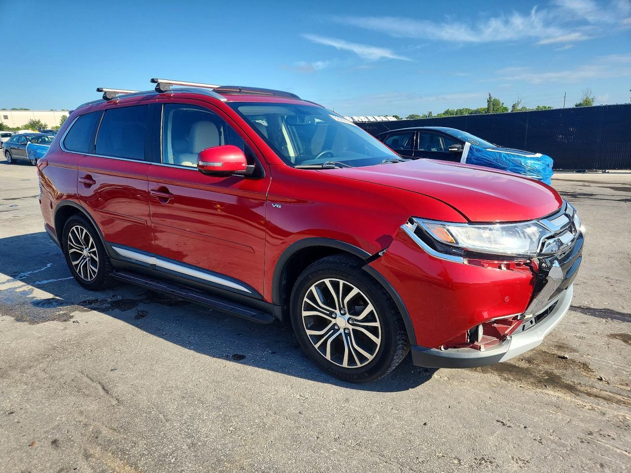 2017 Mitsubishi Outlander Gt - Image 4