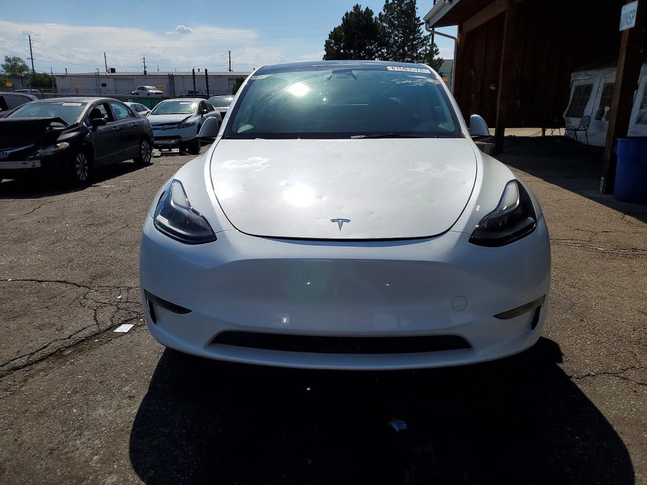2023 Tesla Model Y - Фото 5