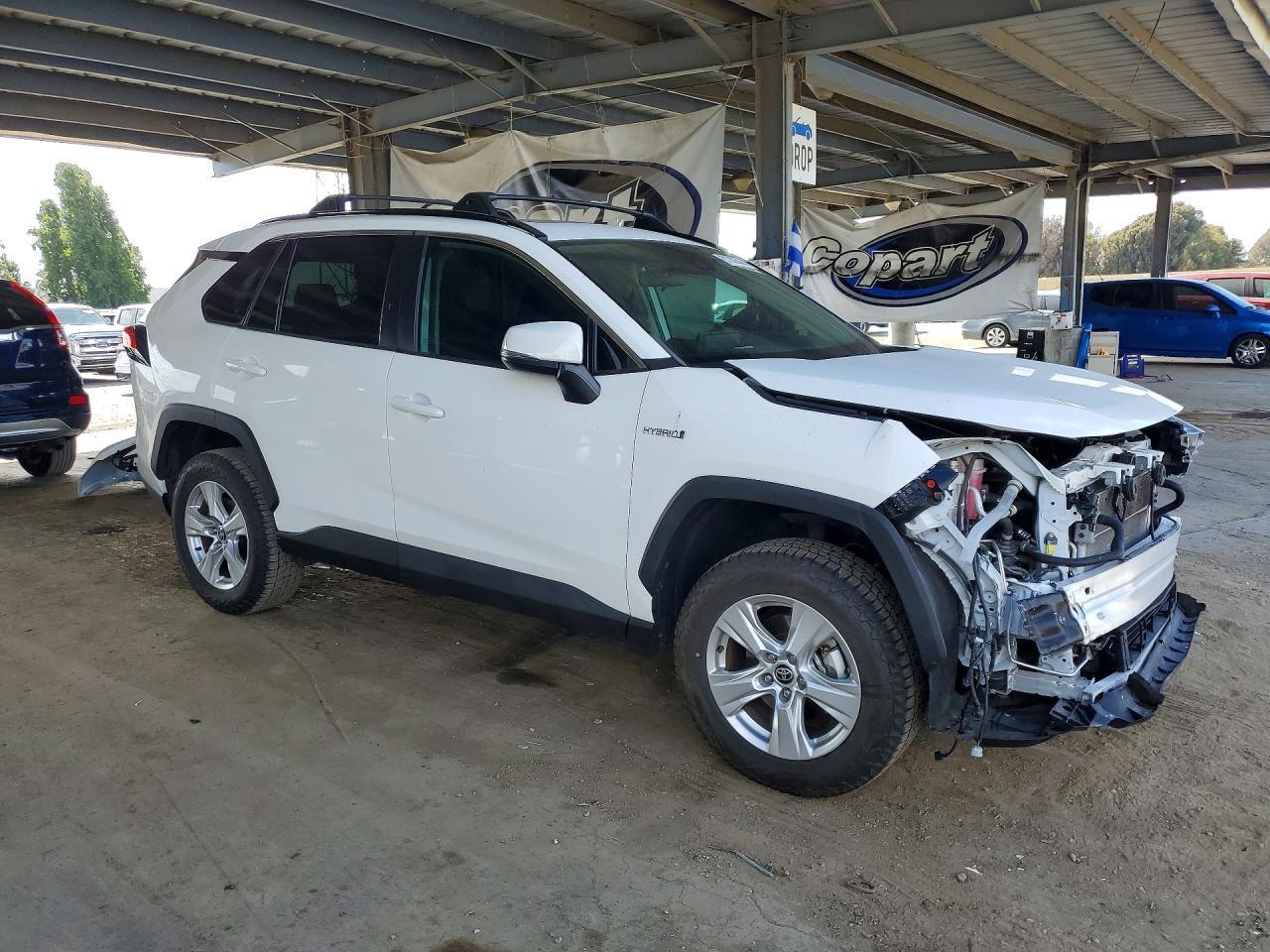 2021 Toyota Rav4 Hybrid Xle - Image 4