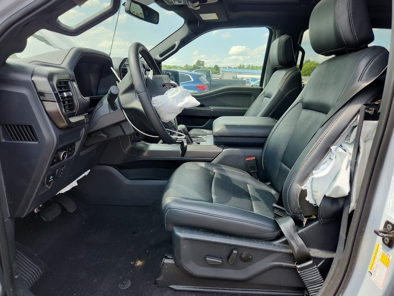 2025 Ford F150 Lariat - Фото 7