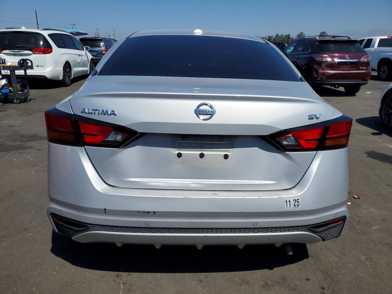 2025 Nissan Altima Sv - Фото 6