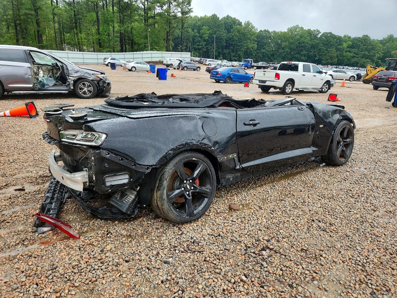 2017 Chevrolet Camaro Ss - Image 3