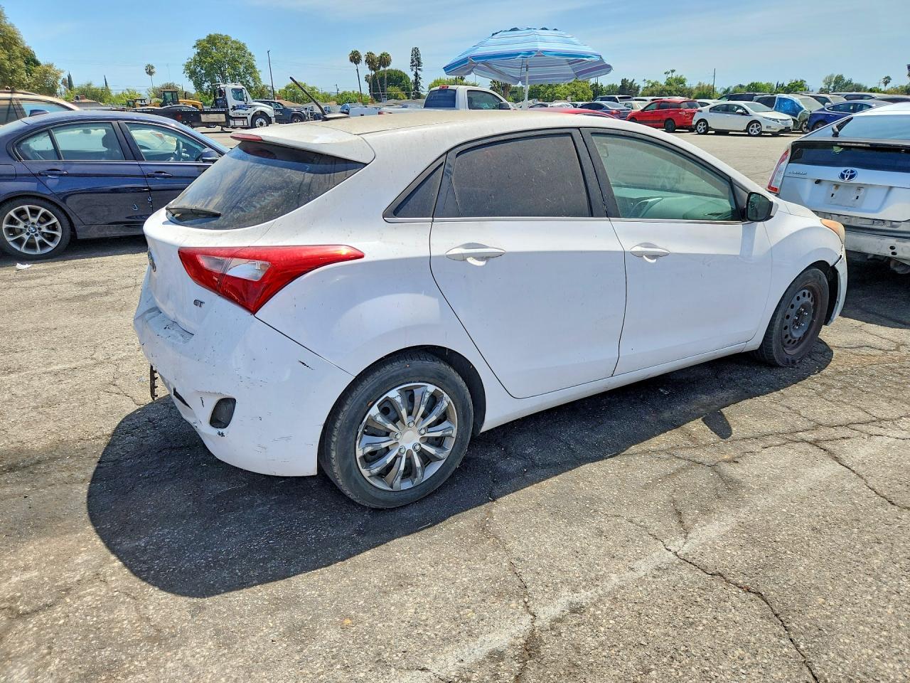2016 Hyundai Elantra Gt Base - Фото 3