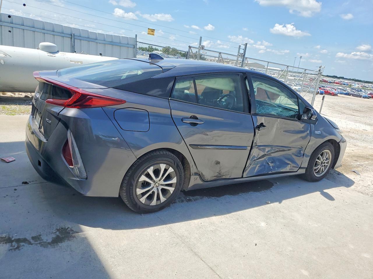 2022 Toyota Prius Prime Xle - Image 3
