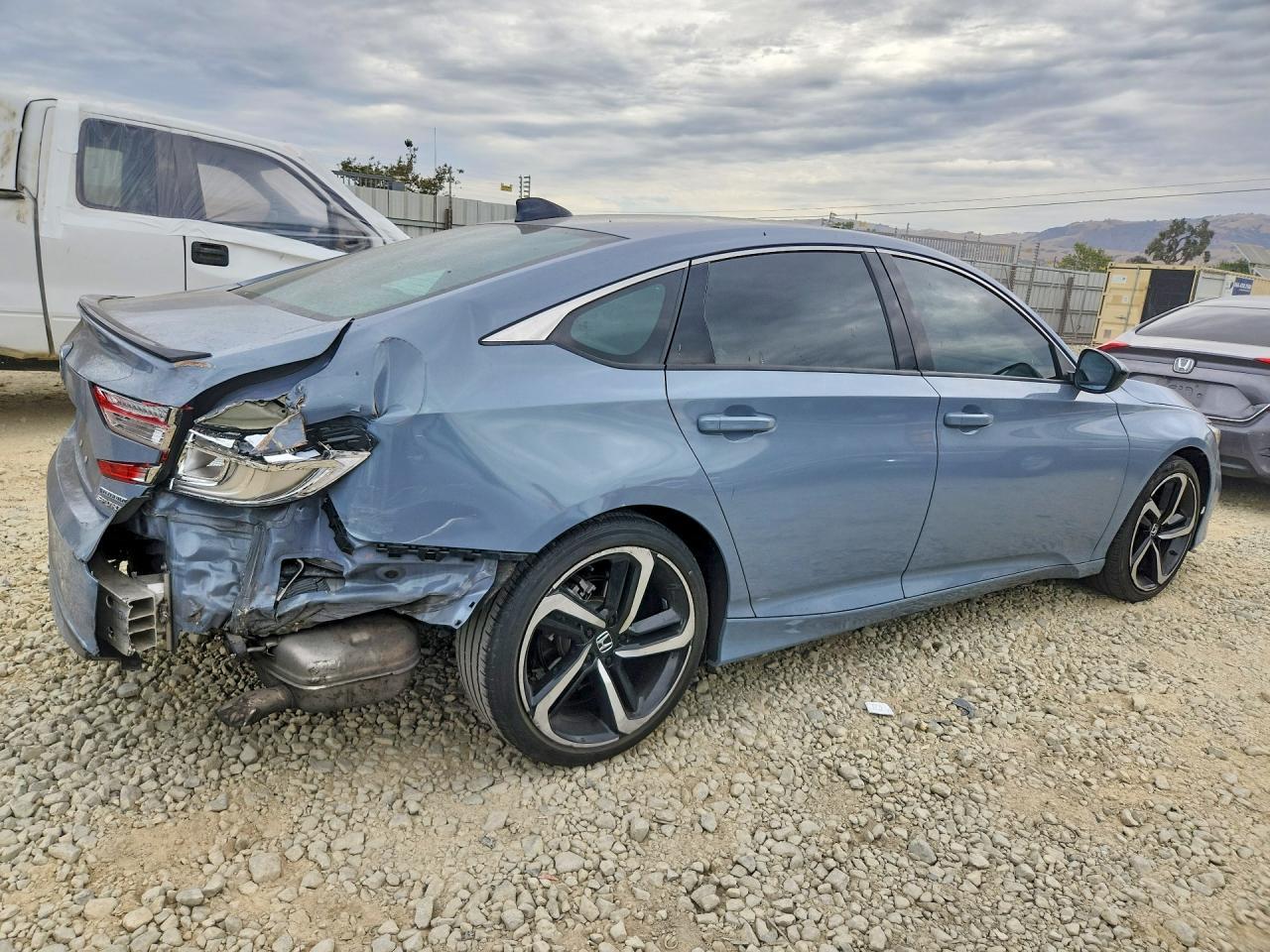 2022 Honda Accord Hybrid Sport - Image 3