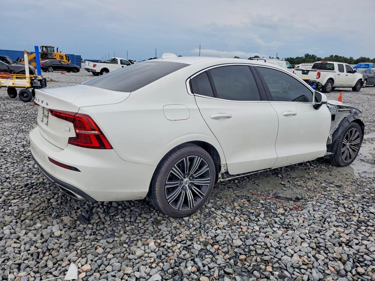 2021 Volvo S60 T8 Recharge Inscription - Фото 3