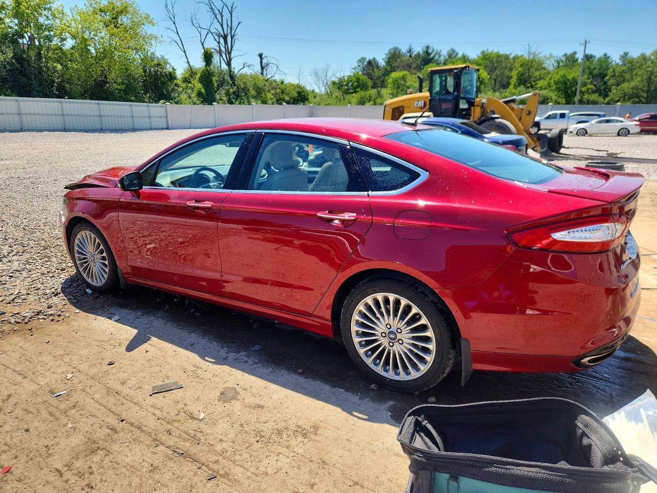 2015 Ford Fusion Titanium - Фото 2