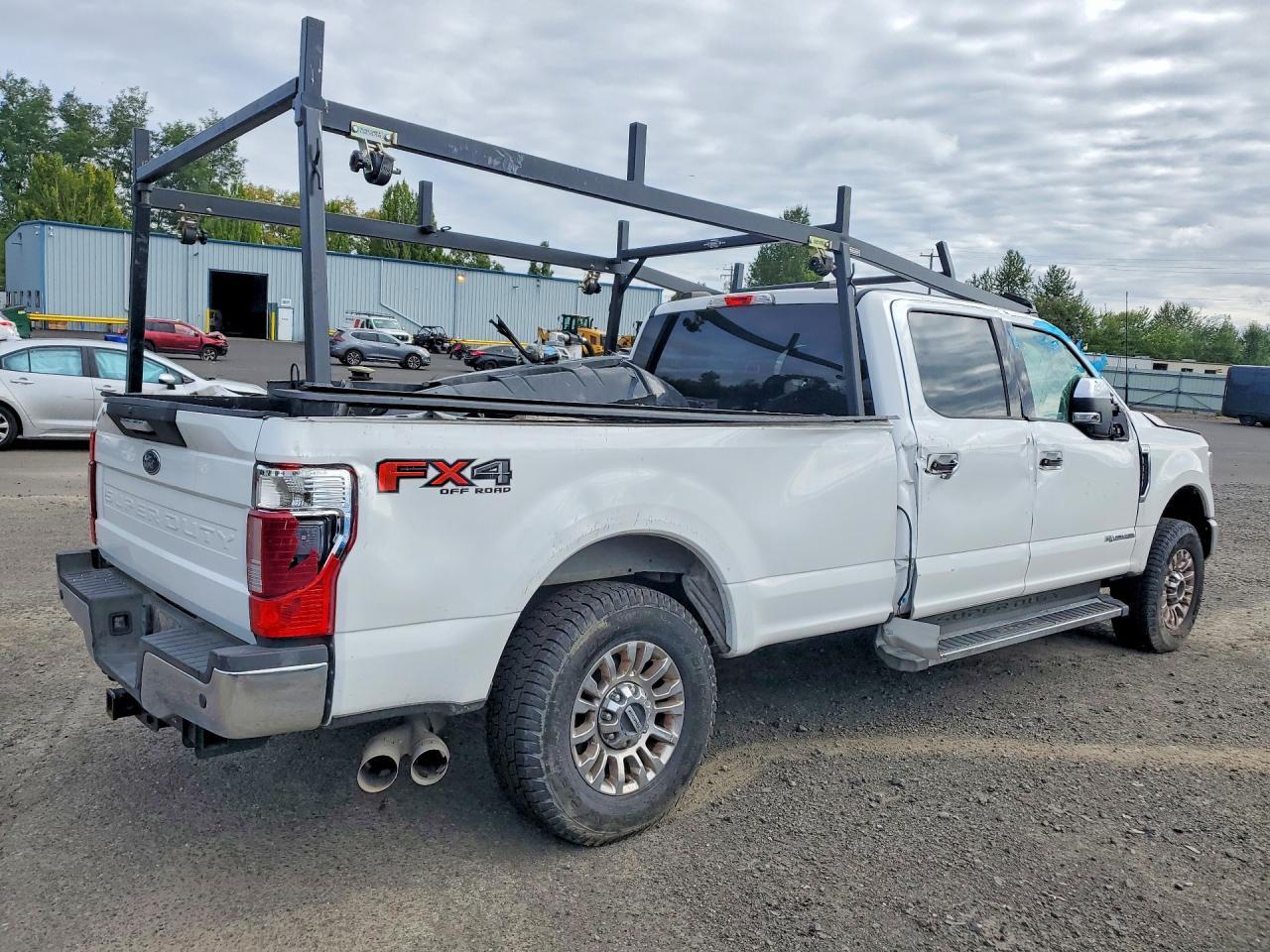 2022 Ford F250 Super Duty - Image 3