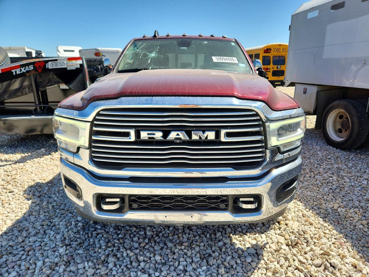 2022 Ram 3500 Laramie - Фото 5