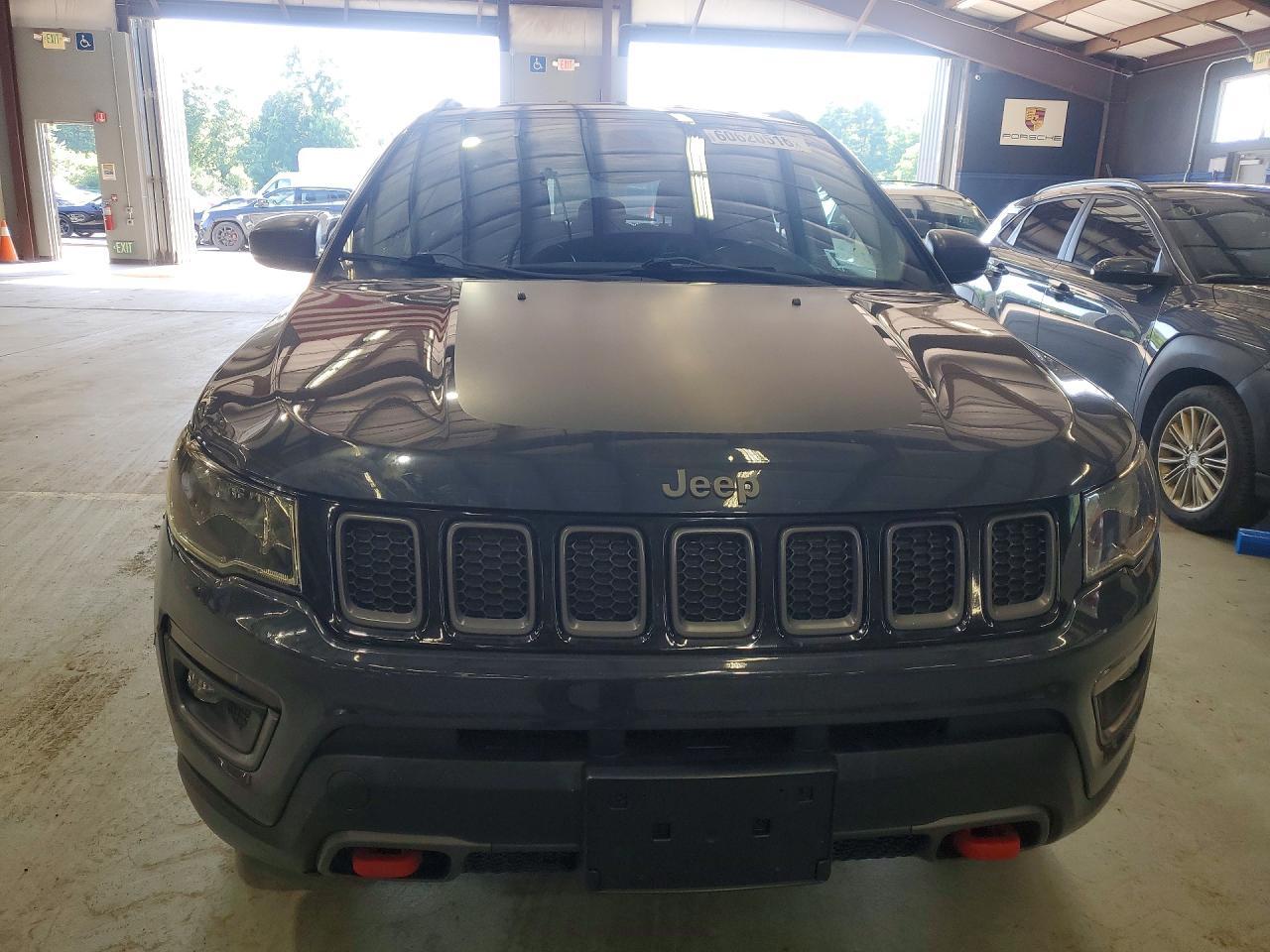 2017 Jeep Compass Trailhawk - Image 5