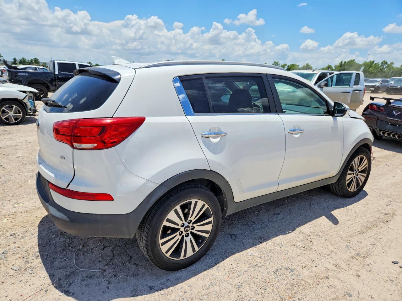 2015 Kia Sportage Ex - Image 3