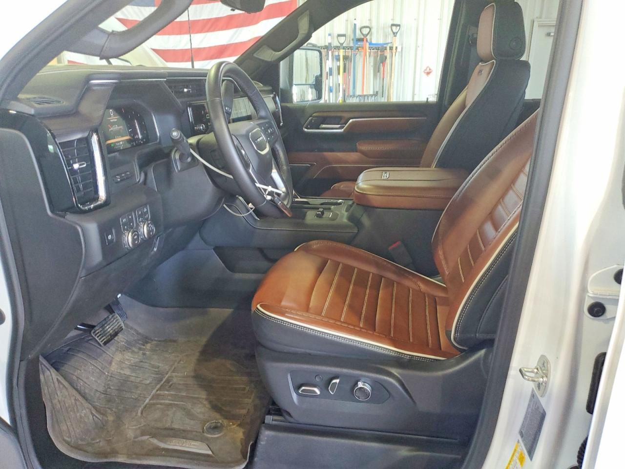 2026 GMC Sierra K3500 Denali Ultimate - Фото 7