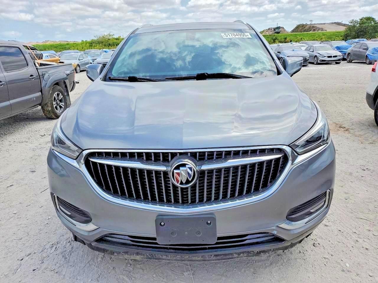 2018 Buick Enclave Essence - Image 5