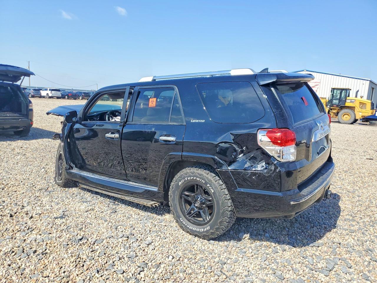 2011 Toyota 4 Runner - Фото 2