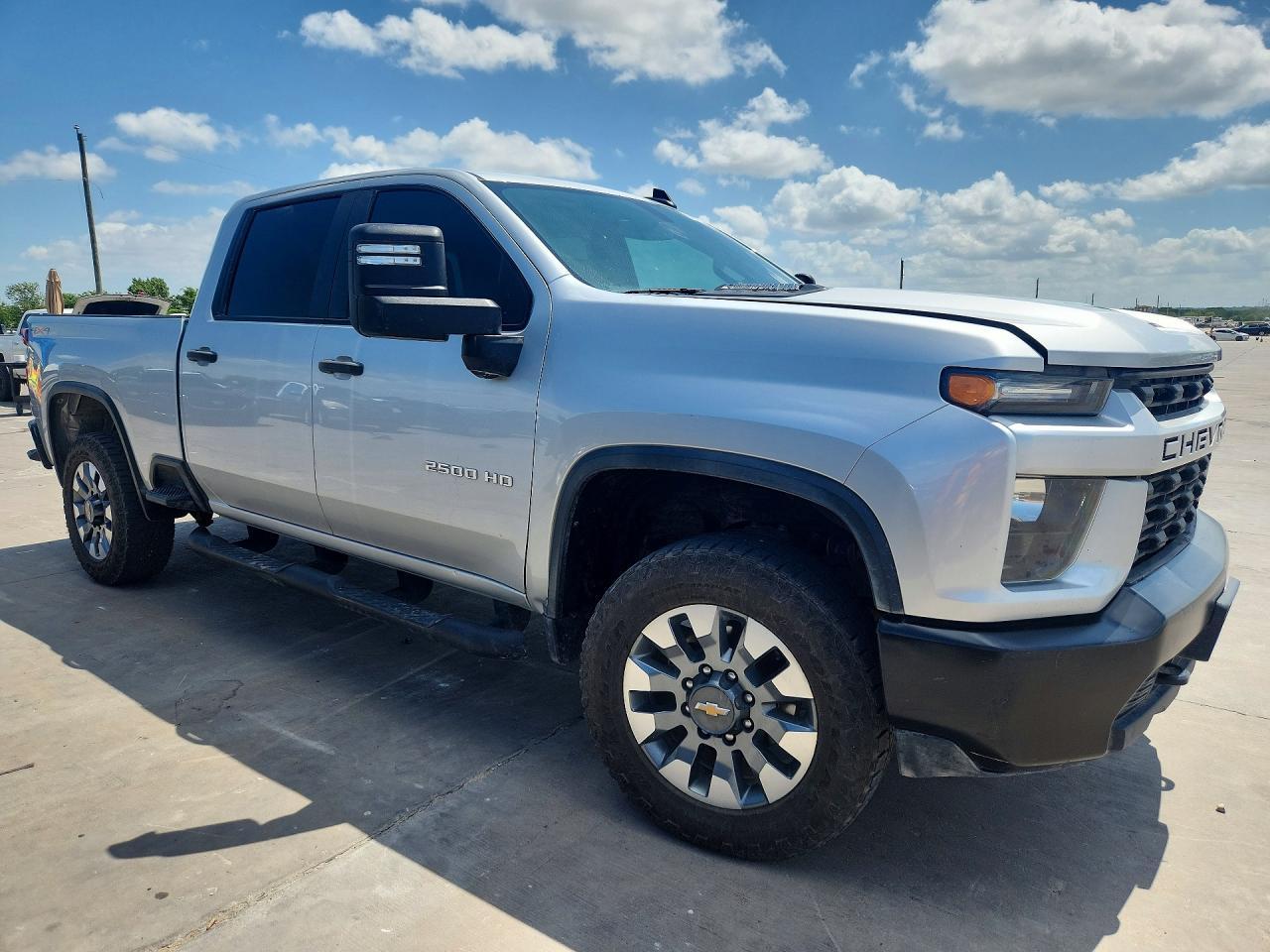 2023 Chevrolet Silverado K2500 Custom - Image 4