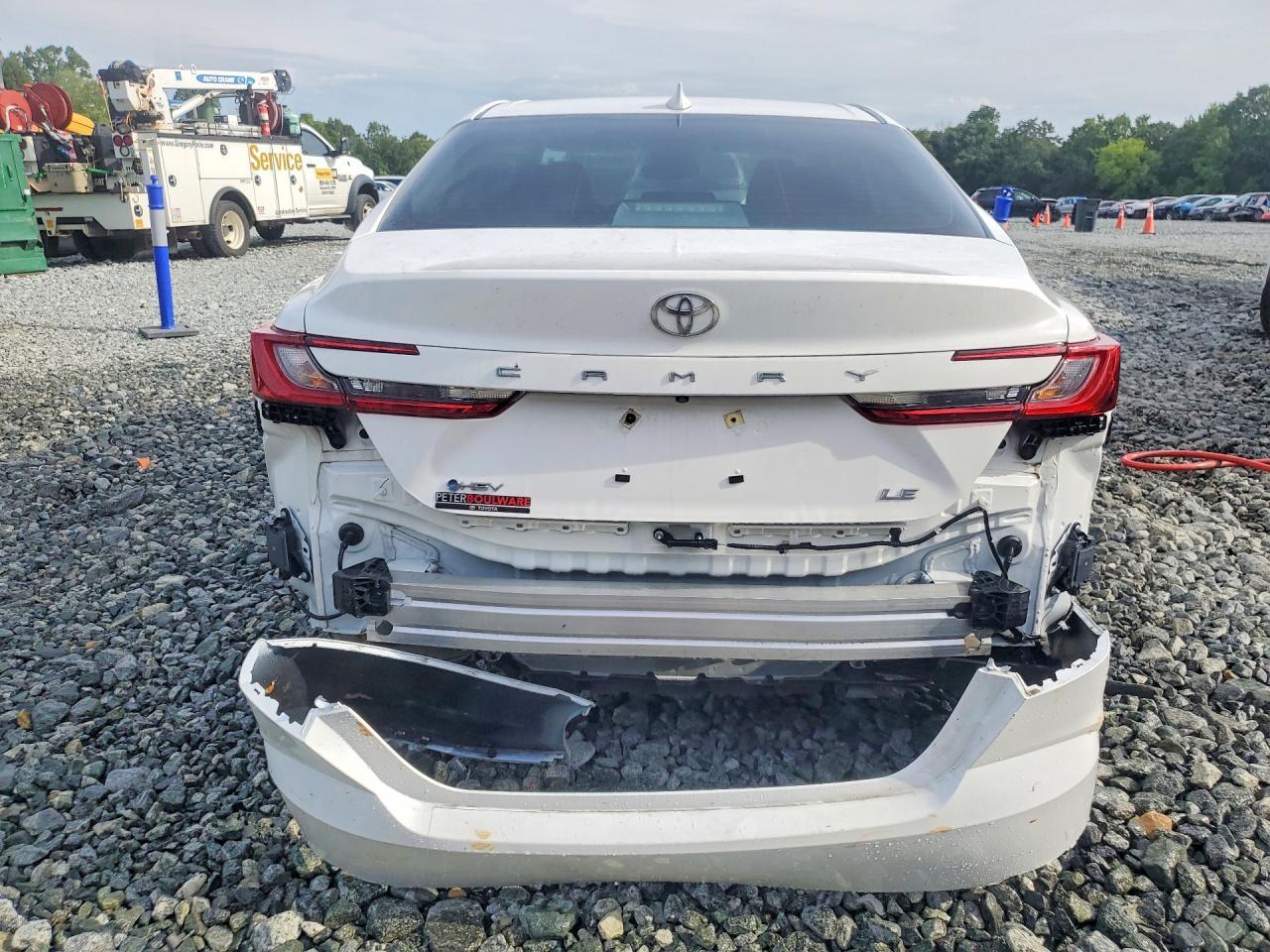 2025 Toyota Camry Le - Фото 6