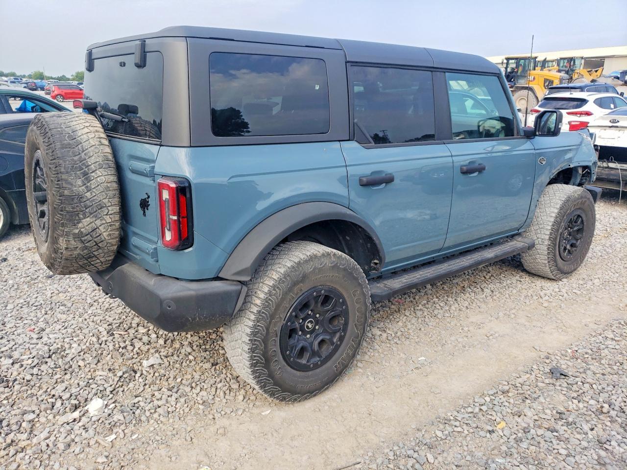 2022 Ford Bronco Wildtrak - Image 3