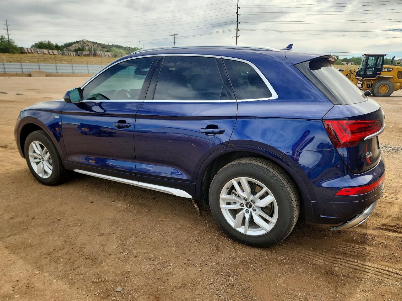 2022 Audi Q5 Premium 45 - Фото 2