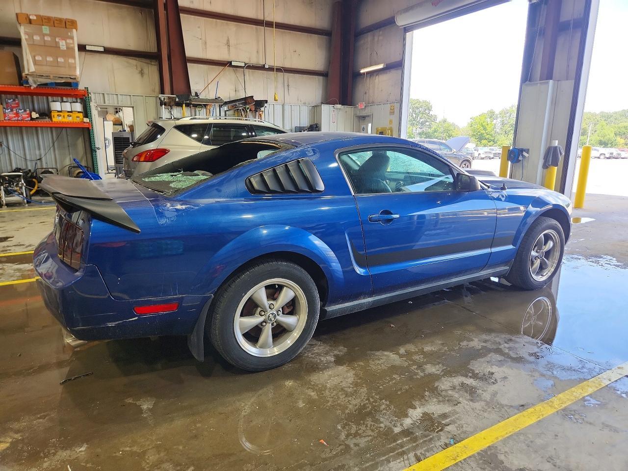 2007 Ford Mustang - Фото 3