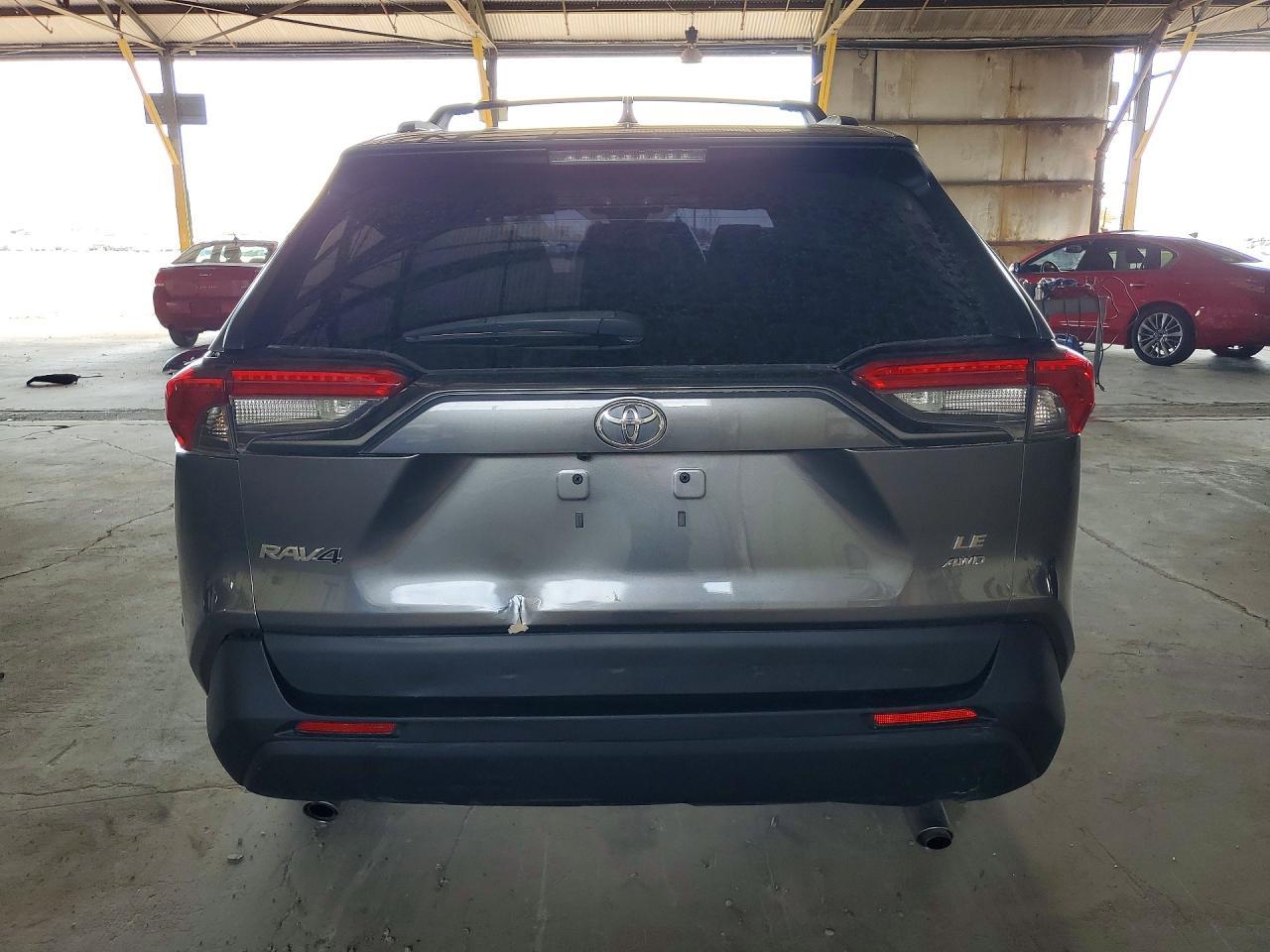 2021 Toyota Rav4 Le - Фото 6