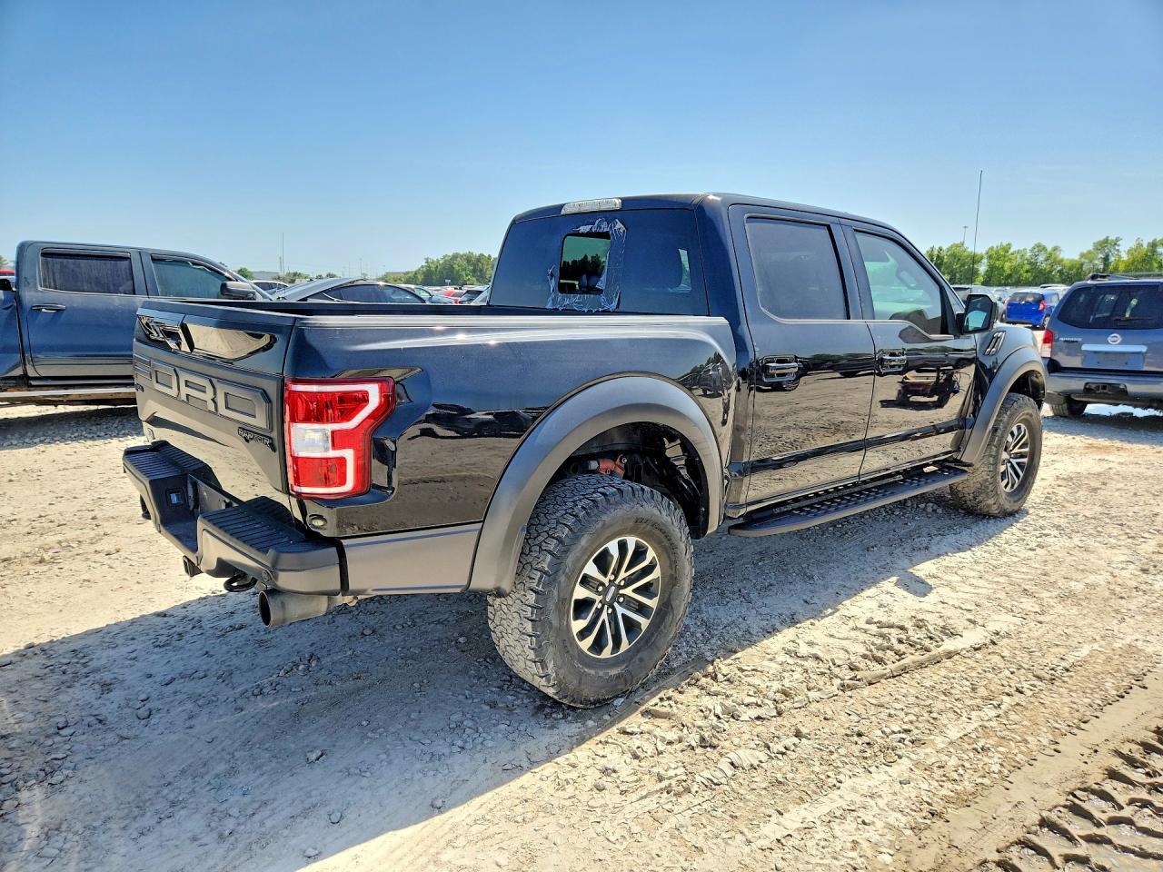 2019 Ford F150 Raptor - Фото 3
