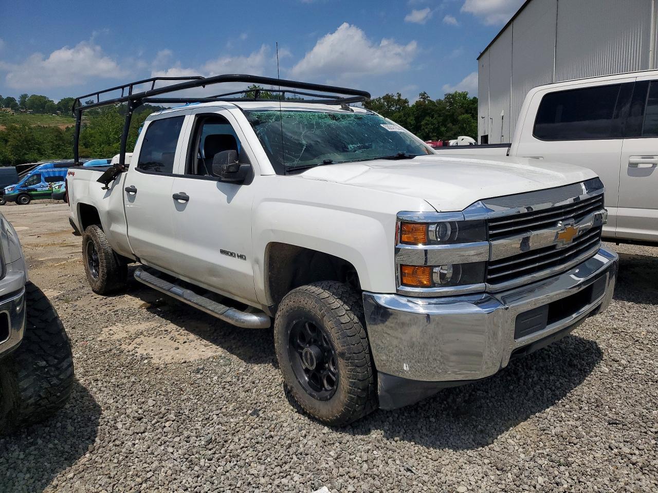 2016 Chevrolet Silverado K2500 Heavy Duty - Image 4