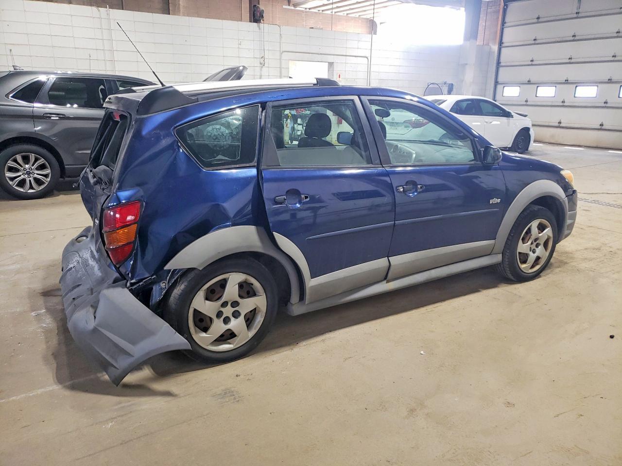2007 Pontiac Vibe - Image 3
