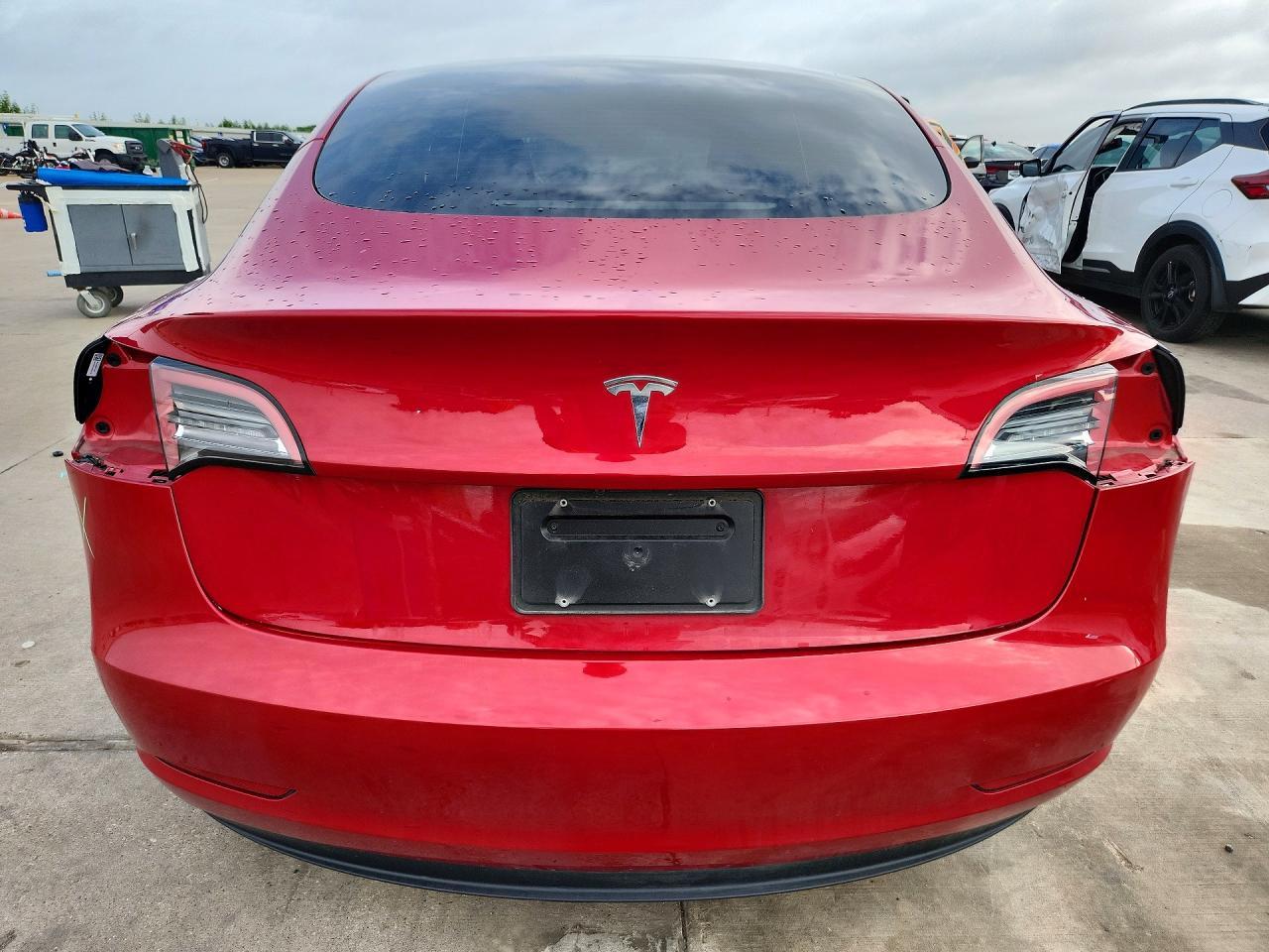 2023 Tesla Model 3 - Image 6